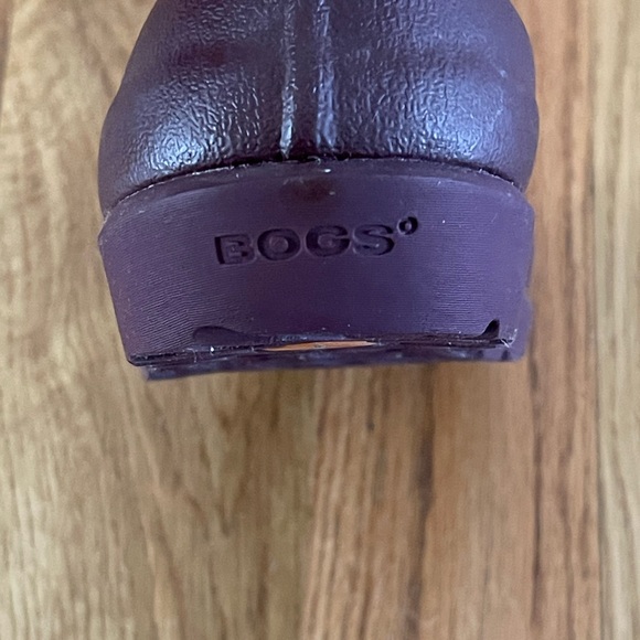 BOGS waterproof booties, size 8. Like new! - Picture 8 of 8